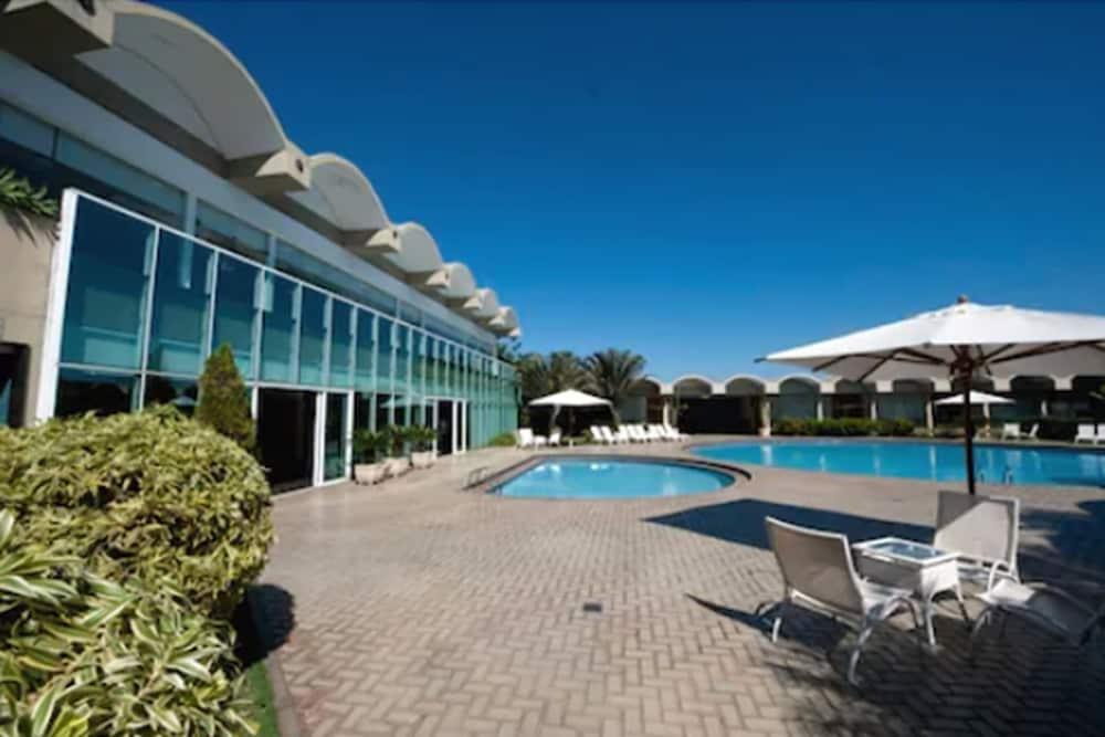ויטוריה Hotel Senac Ilha Do Boi מראה חיצוני תמונה The swimming pool at the hotel