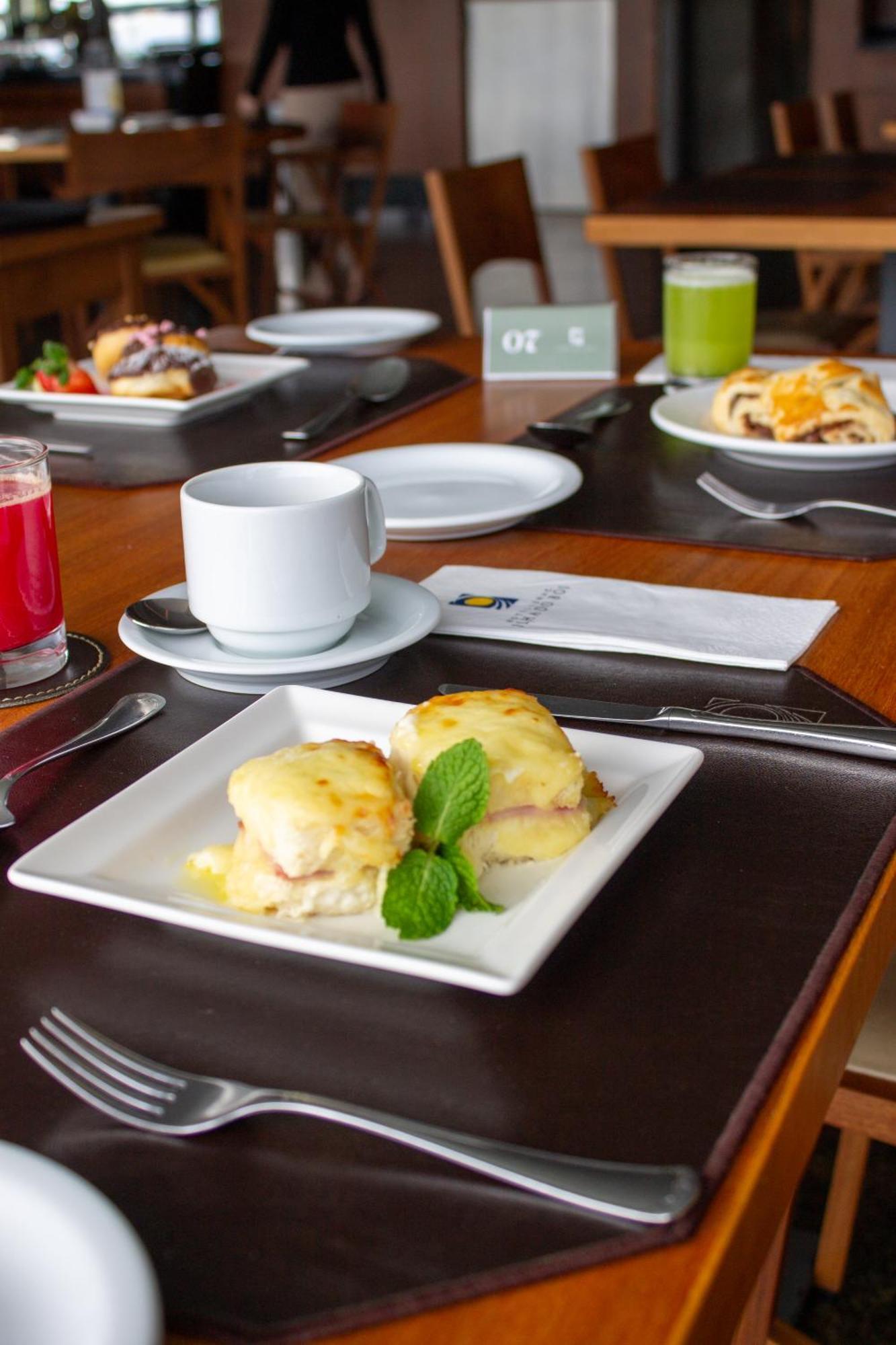 ויטוריה Hotel Senac Ilha Do Boi מראה חיצוני תמונה A plate of cheese soufflé