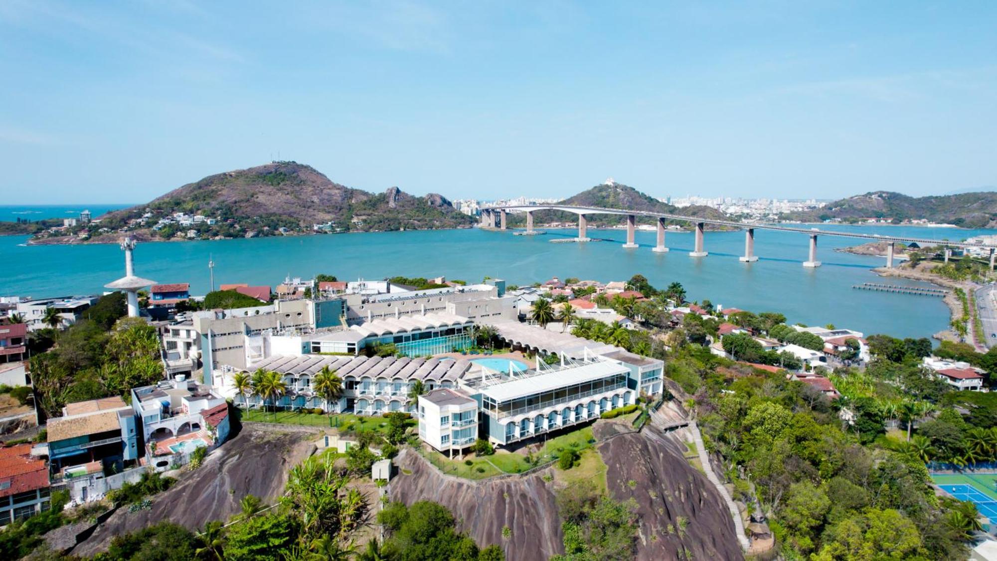 ויטוריה Hotel Senac Ilha Do Boi מראה חיצוני תמונה Aerial view of the hotel