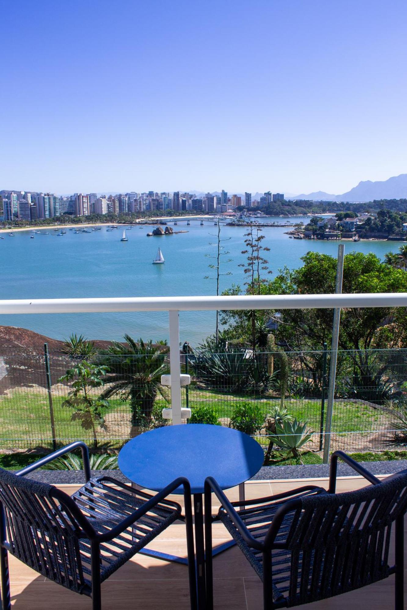 ויטוריה Hotel Senac Ilha Do Boi מראה חיצוני תמונה View of the bay from the hotel