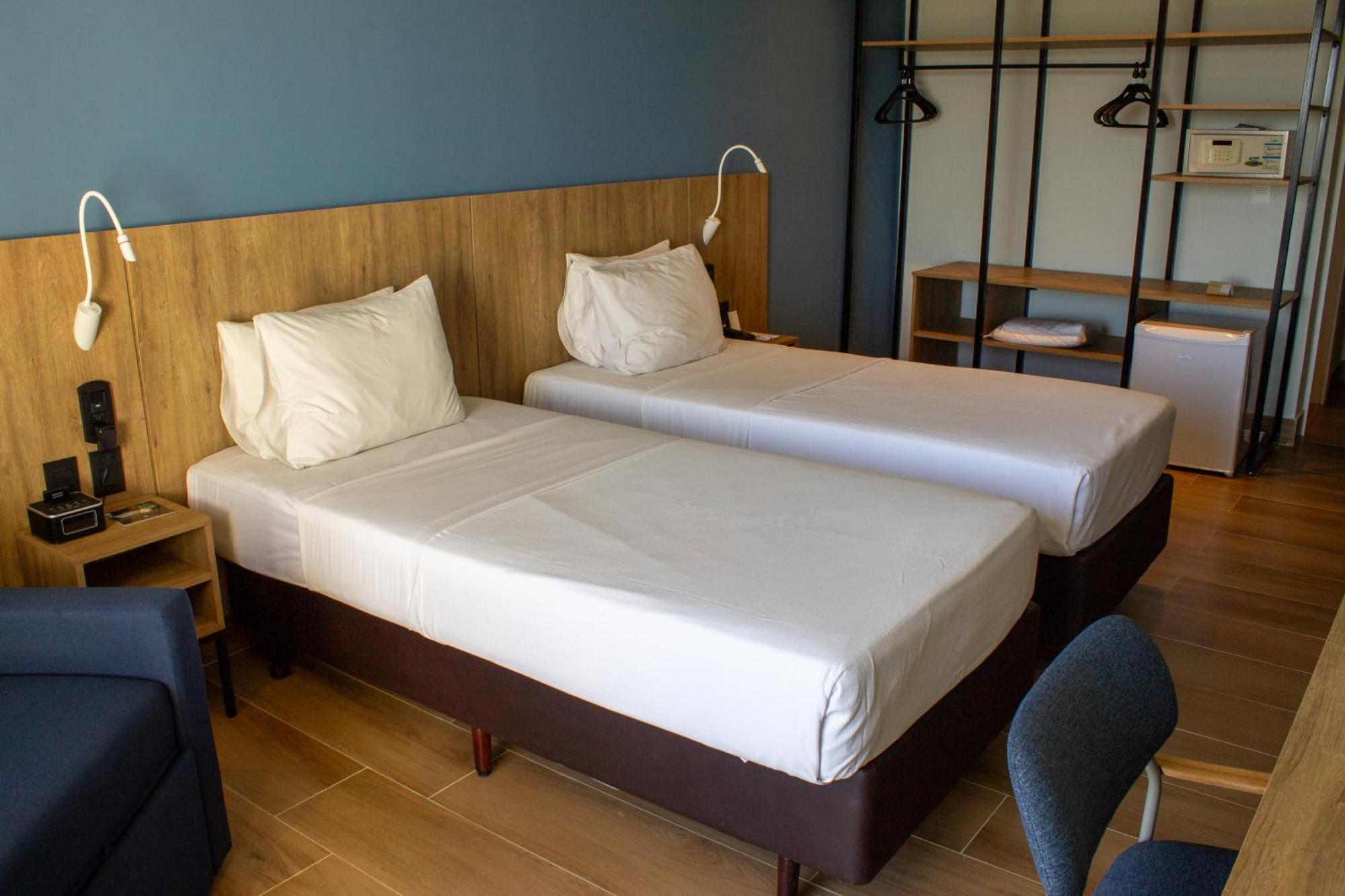 ויטוריה Hotel Senac Ilha Do Boi מראה חיצוני תמונה A room at the hotel